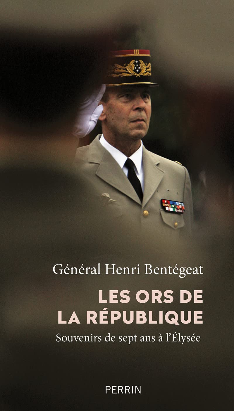 <em>Les Ors de la République – Souvenirs de sept ans à l’Élysée</em>
